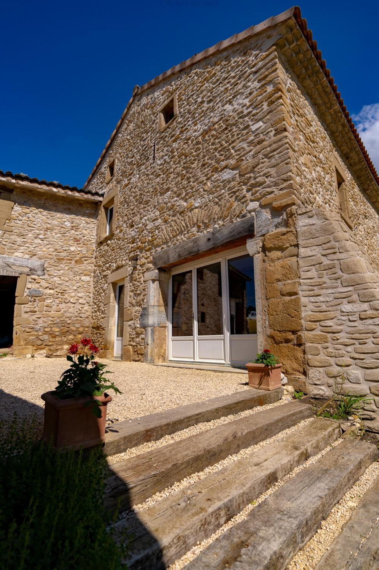 Le Petit Riousset, Gite A La Campagne, Piscine Bed & Breakfast Montvendre Exterior foto